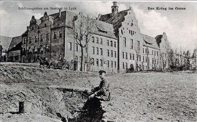 Lyck - Schtzengraben am Seminar in Lyck 1917