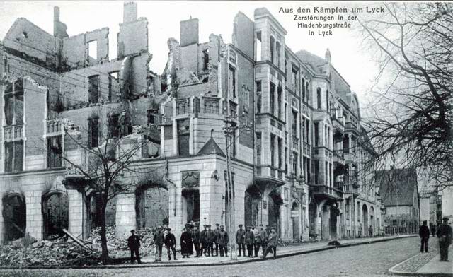 Ek - Destruction in Hindenburg street