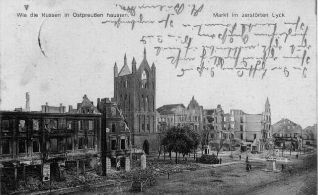 Ek - Rynek w zniszczonym Eku 1915